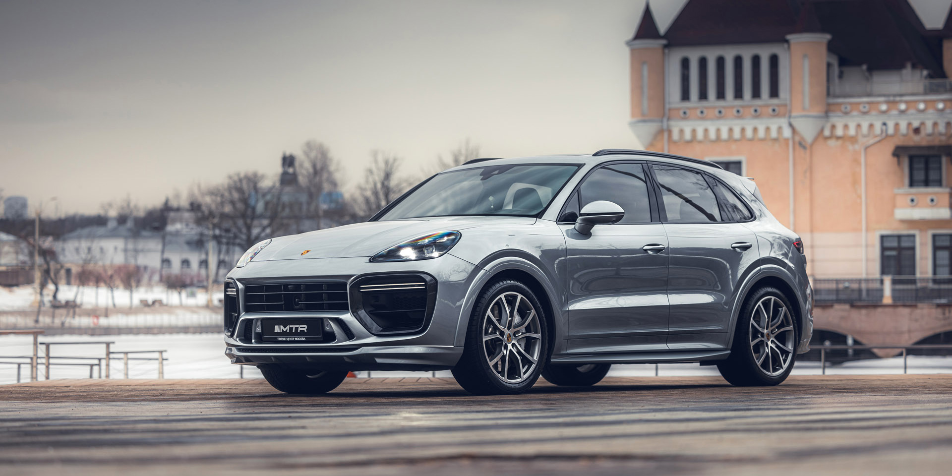 Cayenne_GT_Silver_Front